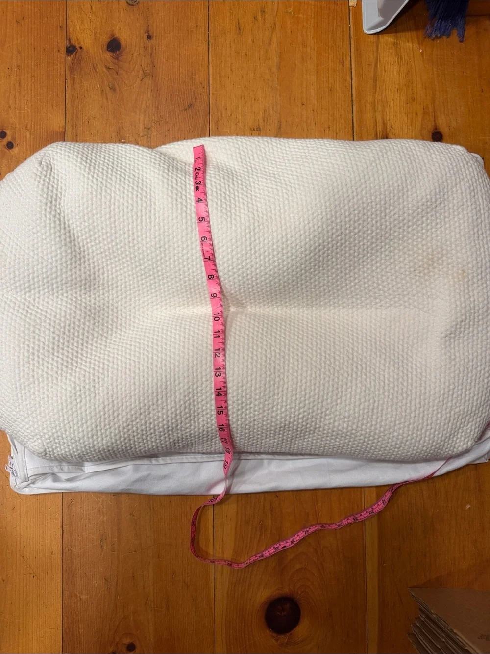 Snuggle Me patented sensory lounger pillow to hug your baby